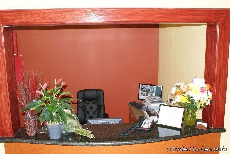 Econo Lodge Inn & Suites Little Rock Sw Interior photo
